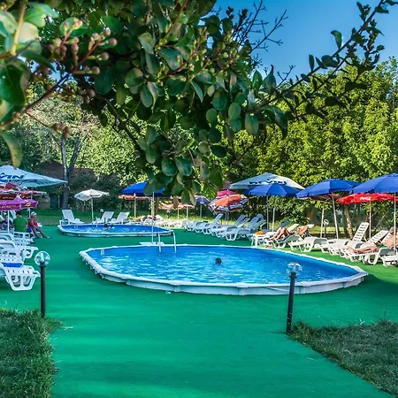 Hotel Chaika Saints Constantine and Helena